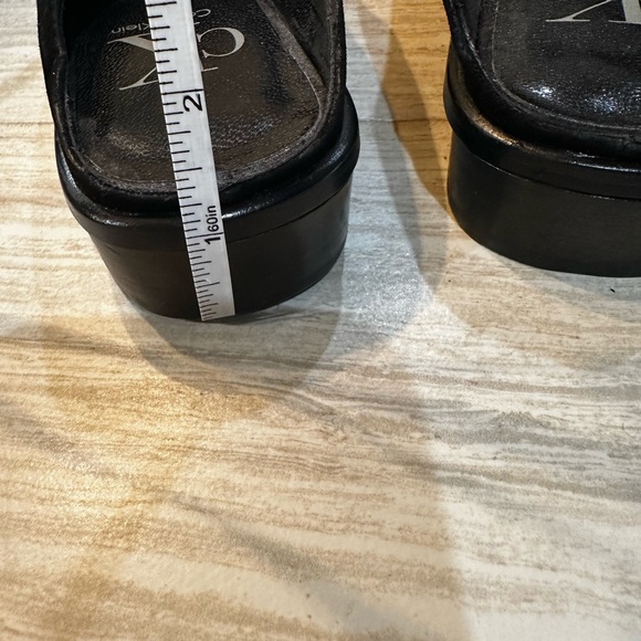 NWOT women’s Frye bootie metallic, distressed cowboy boots     size 9 5 - Picture 10 of 13